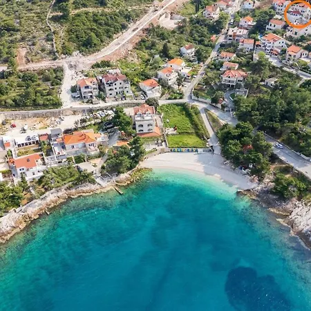 House Horizon Tatil Evi Postira