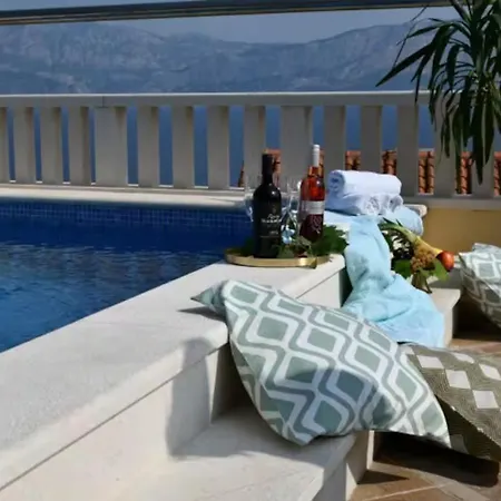 House Horizon * Postira